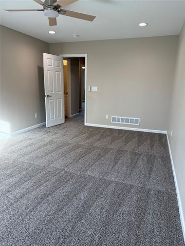 352 E Pleasant View Drive, Des Moines, IA 50315