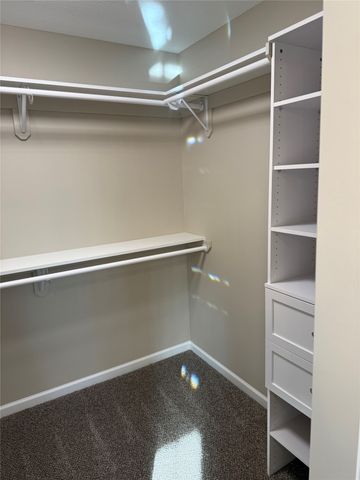 352 E Pleasant View Drive, Des Moines, IA 50315