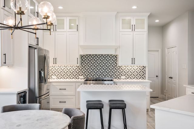 1301 Meadows Avenue, Lantana, TX 76226