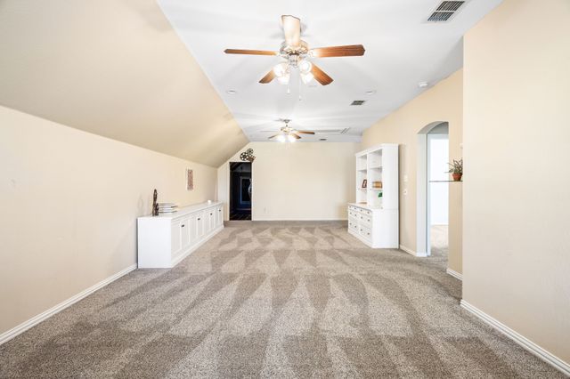 1301 Meadows Avenue, Lantana, TX 76226