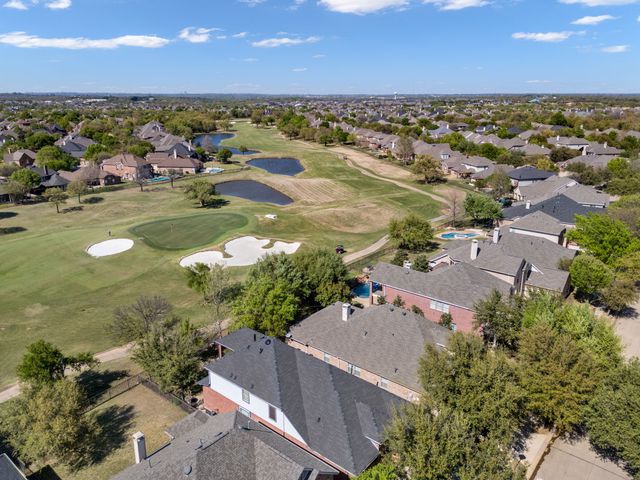 1301 Meadows Avenue, Lantana, TX 76226