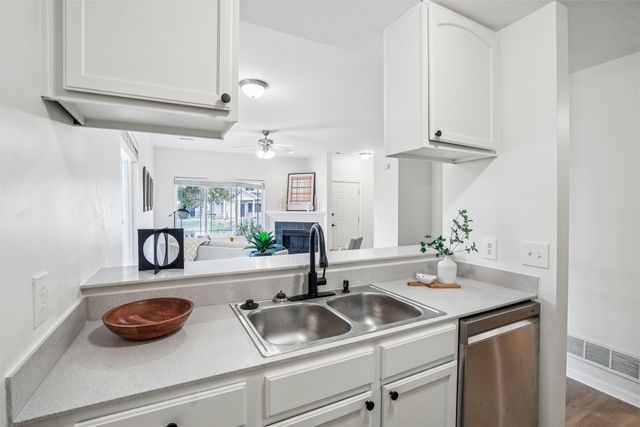 8601 Westown Parkway 13108, West Des Moines, IA 50266