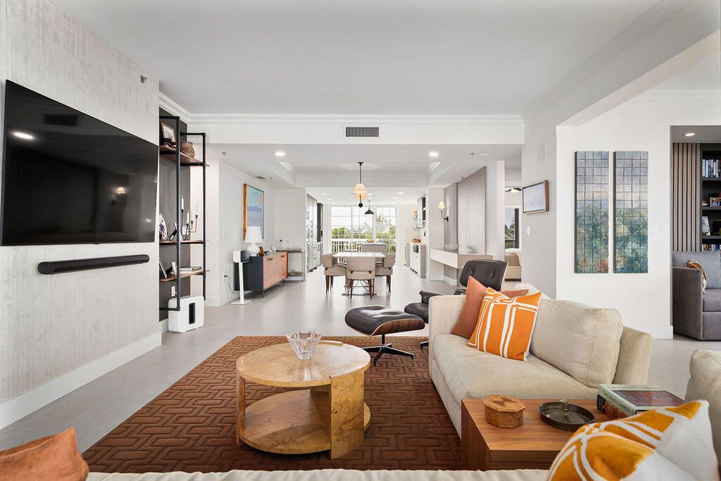 Image 3 of property listing at 17031 Boca Club Boulevard 065a, Boca Raton, FL 33487