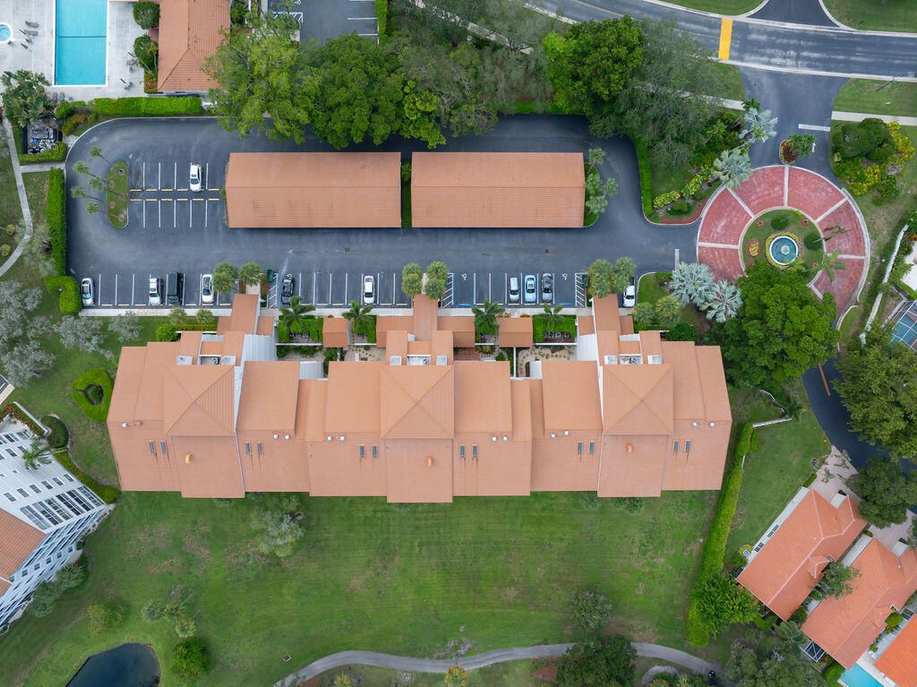 Image 33 of property listing at 17031 Boca Club Boulevard 065a, Boca Raton, FL 33487