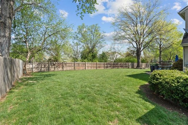 6236 W 121ST Street, Overland Park, KS 66209