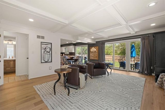 6236 W 121ST Street, Overland Park, KS 66209