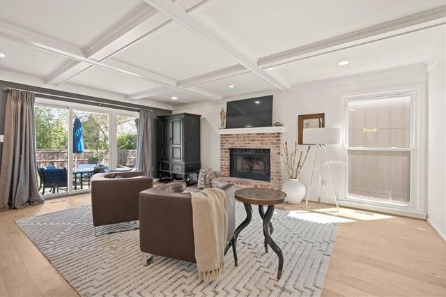 6236 W 121ST Street, Overland Park, KS 66209