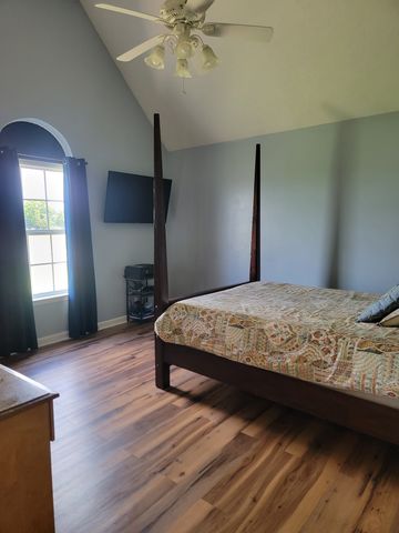 5075 Midland Fosterville Rd, Bell Buckle, TN 37020