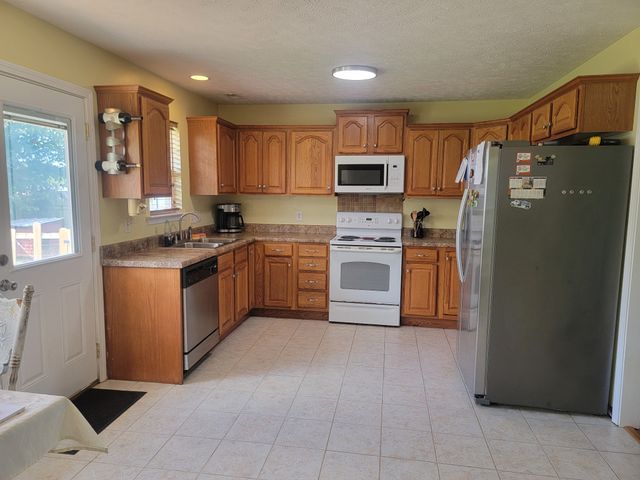 5075 Midland Fosterville Rd, Bell Buckle, TN 37020