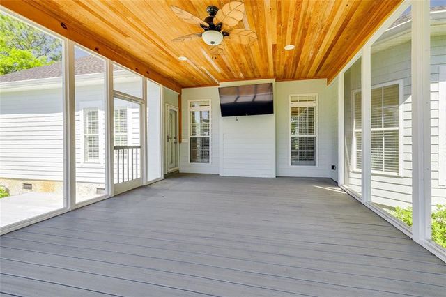1997 Coopers Point Drive NE, Townsend, GA 31331