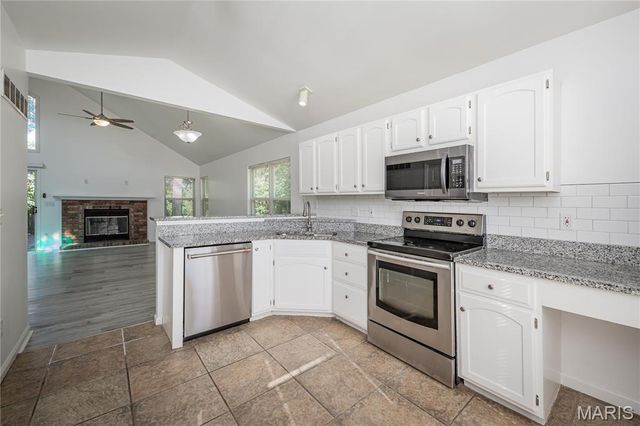 1501 Strawberry Glen Court, Ballwin, MO 63021