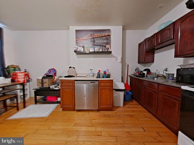 1422 N WILLINGTON ST, Philadelphia, PA 19121