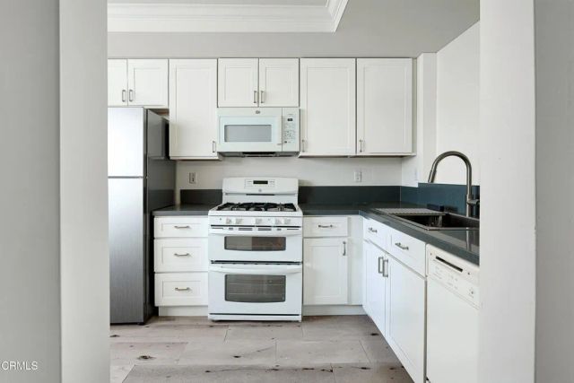 955 E 3rd 209, Long Beach, CA 90802