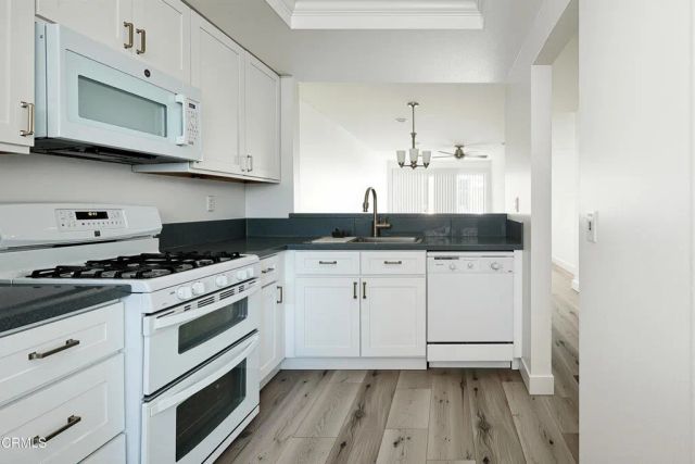 955 E 3rd 209, Long Beach, CA 90802