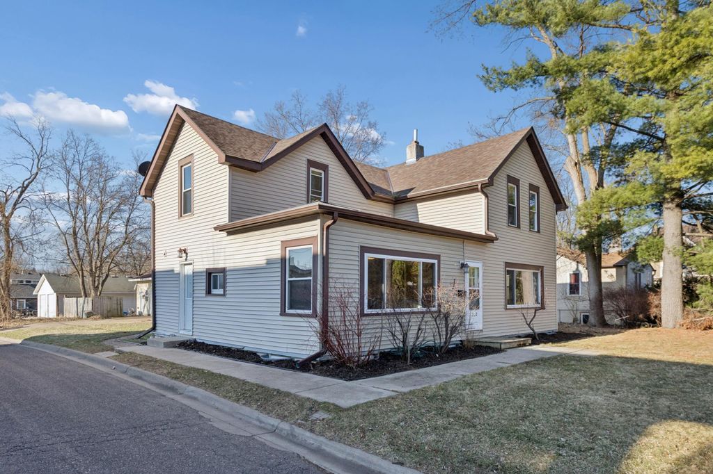 302 Benton Street, Anoka, MN 55303