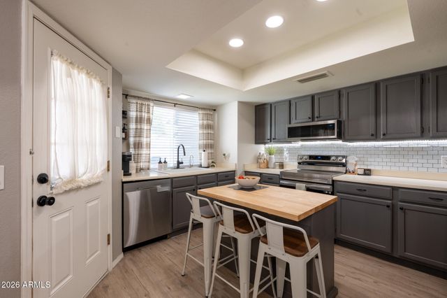 860 N MCQUEEN Road 1082, Chandler, AZ 85225