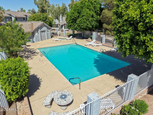 860 N MCQUEEN Road 1082, Chandler, AZ 85225