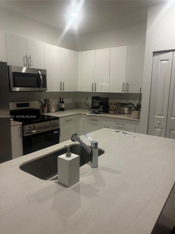 1097 SE 2nd Ter, Florida City, FL 33034
