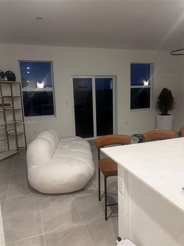1097 SE 2nd Ter, Florida City, FL 33034