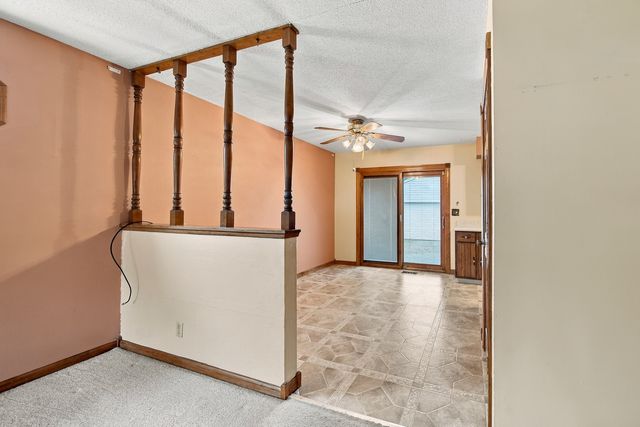 2730 N Gayman Avenue, Davenport, IA 52804