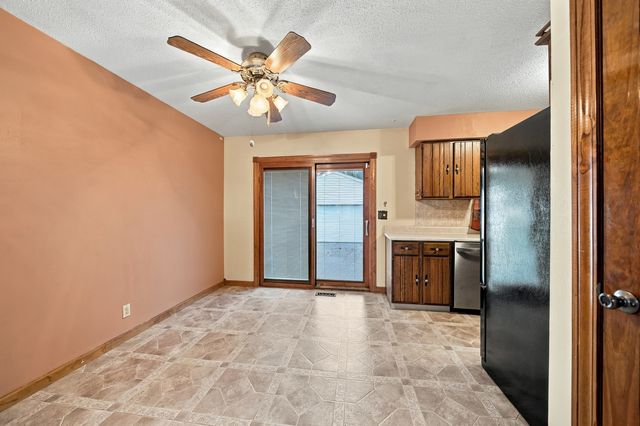 2730 N Gayman Avenue, Davenport, IA 52804