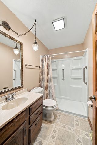2730 N Gayman Avenue, Davenport, IA 52804