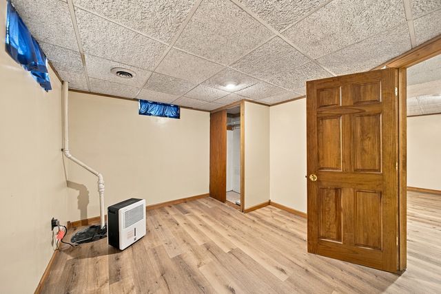 2730 N Gayman Avenue, Davenport, IA 52804