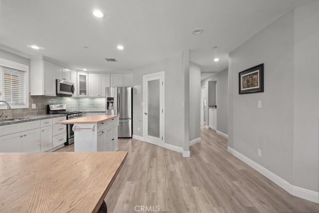 885 Masterson Drive, Thousand Oaks, CA 91360
