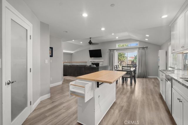 885 Masterson Drive, Thousand Oaks, CA 91360