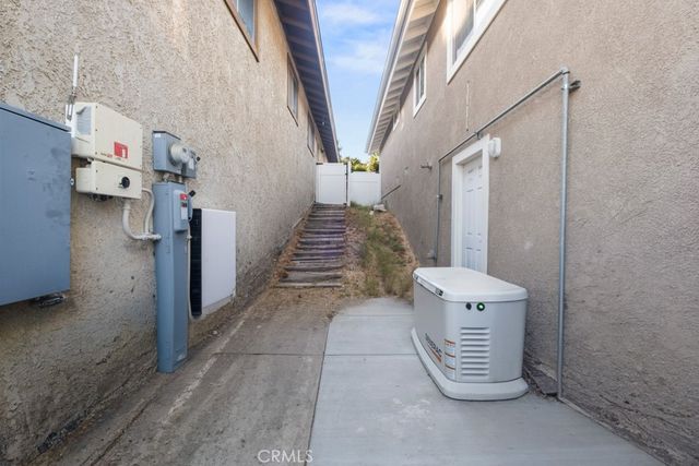 885 Masterson Drive, Thousand Oaks, CA 91360