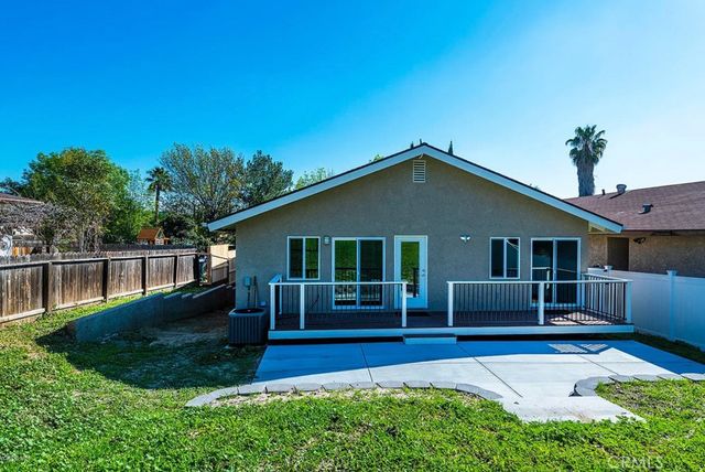 885 Masterson Drive, Thousand Oaks, CA 91360