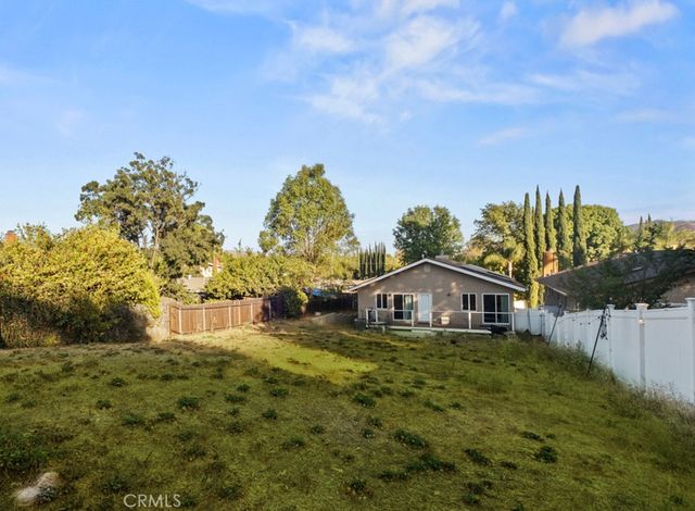 885 Masterson Drive, Thousand Oaks, CA 91360