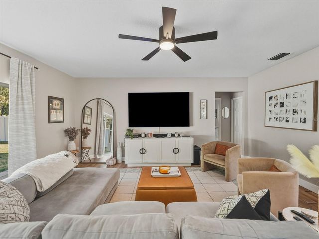 8606 BUTTONBUSH COURT, Tampa, FL 33647