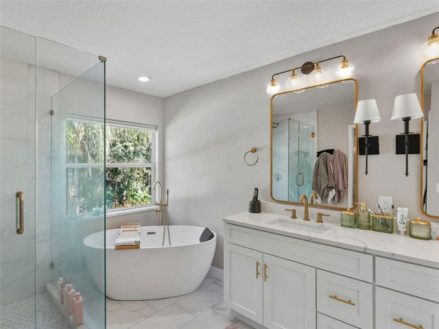 8606 BUTTONBUSH COURT, Tampa, FL 33647