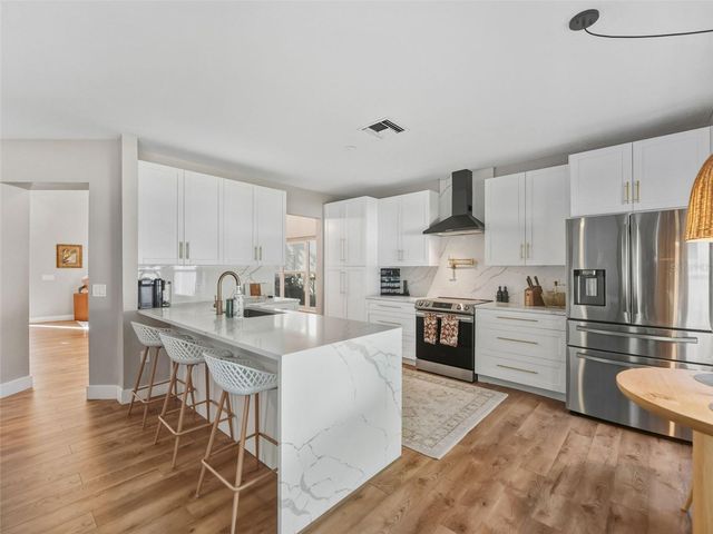 8606 BUTTONBUSH COURT, Tampa, FL 33647