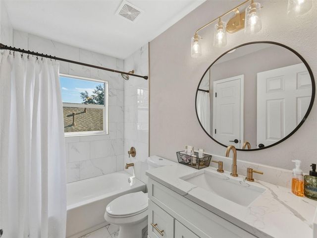 8606 BUTTONBUSH COURT, Tampa, FL 33647