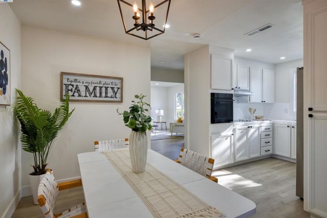 3616 Glacier Ct, Pleasanton, CA 94588