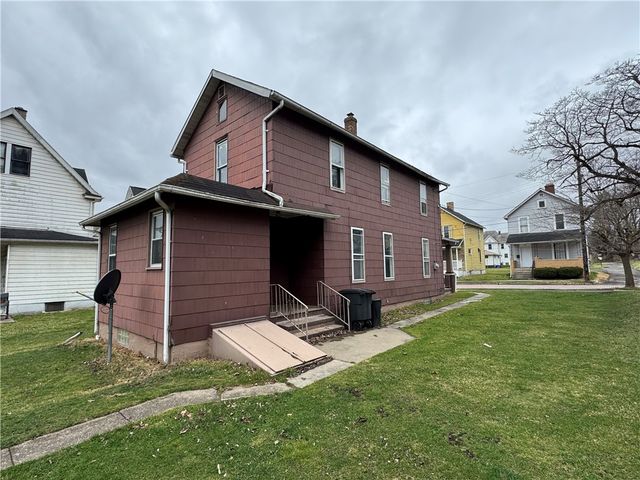 306 N Lafayette St, New Castle, PA 16102