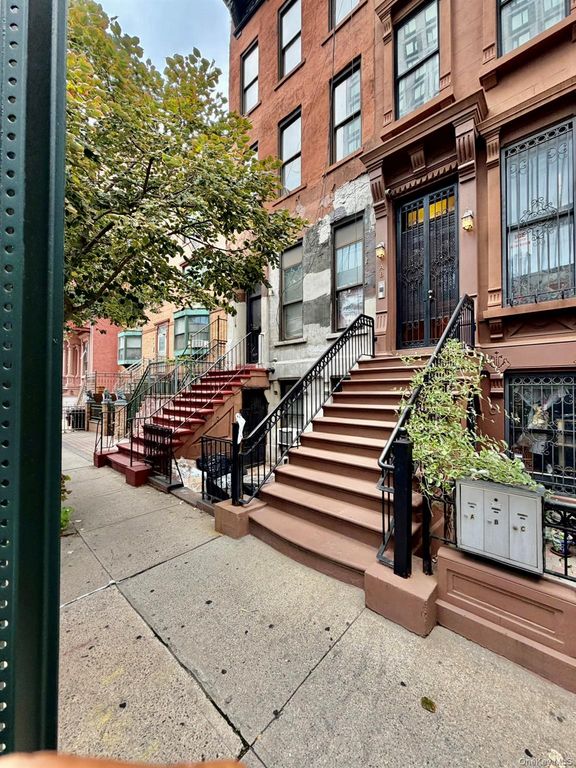 127 W 126th Street, New York (manhattan), NY 10027 — photo 3