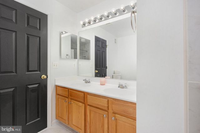 42245 BLACK ROCK TER, Aldie, VA 20105