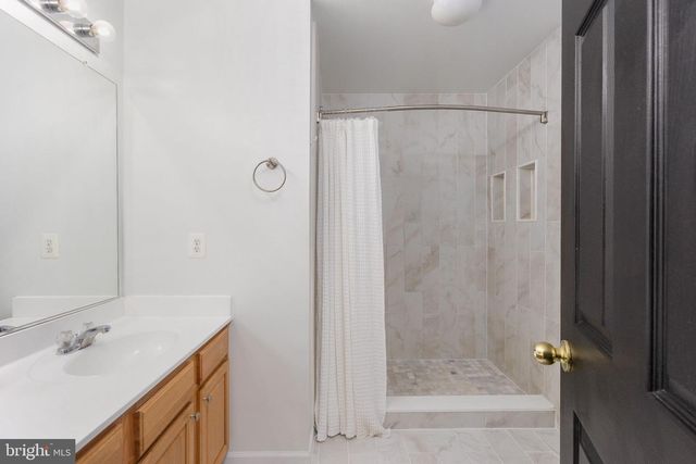 42245 BLACK ROCK TER, Aldie, VA 20105