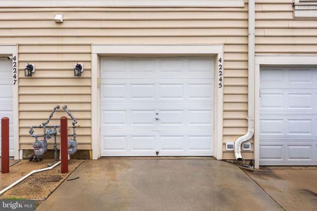 42245 BLACK ROCK TER, Aldie, VA 20105