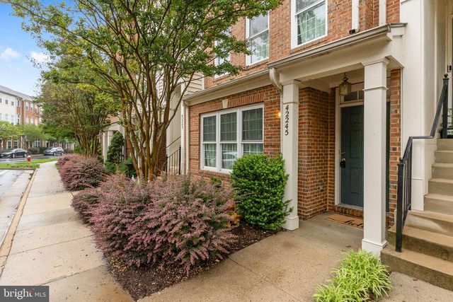 42245 BLACK ROCK TER, Aldie, VA 20105