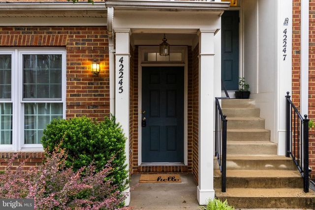 42245 BLACK ROCK TER, Aldie, VA 20105