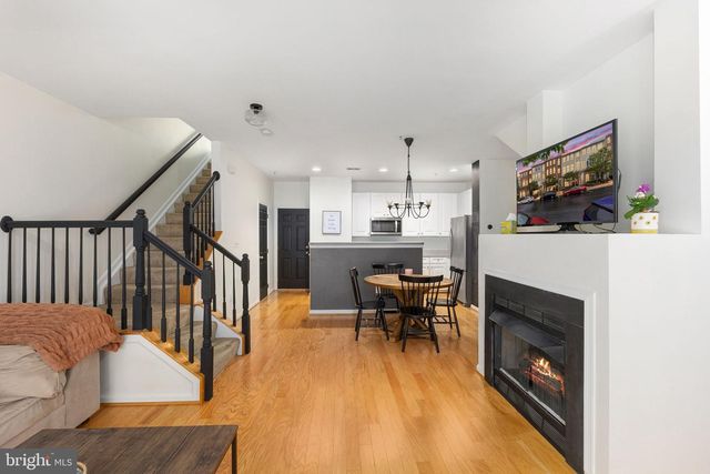 42245 BLACK ROCK TER, Aldie, VA 20105