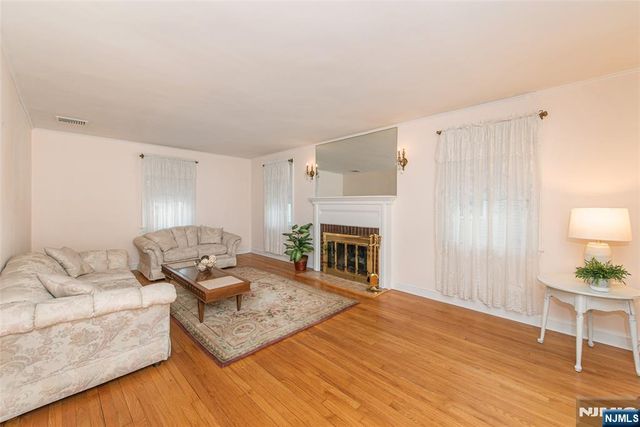 438 Mount Prospect Avenue, Clifton, NJ 07012