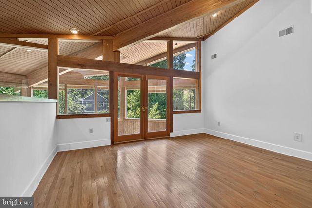 2963 ALBEMARLE ST NW, Washington, DC 20008