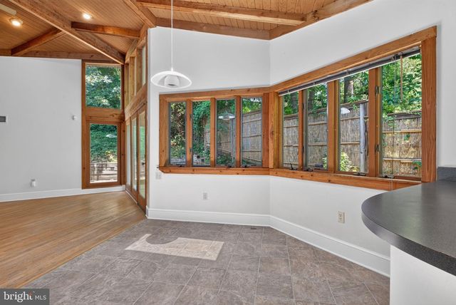2963 ALBEMARLE ST NW, Washington, DC 20008