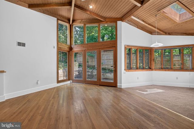2963 ALBEMARLE ST NW, Washington, DC 20008