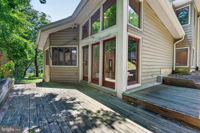 2963 ALBEMARLE ST NW, Washington, DC 20008